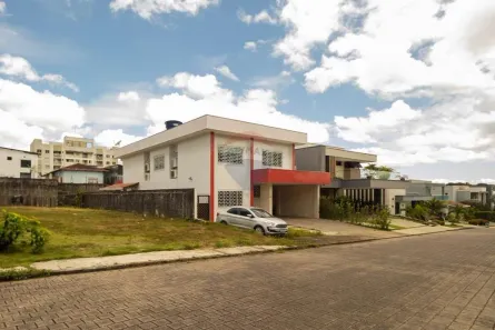 Casa de Condomínio com 6 Quartos à venda, 345m² no Flores, Manaus