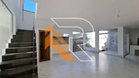 Casa de Condomínio com 4 Quartos à venda, 190m² no Maravista, Niterói