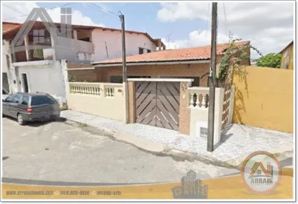Casa com 2 Quartos à venda, 200m² no Couto Fernandes, Fortaleza