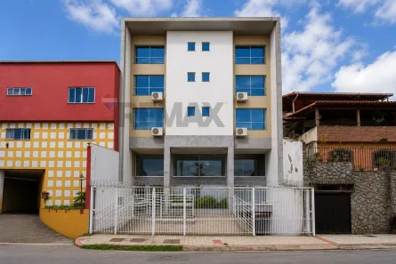 Ponto Comercial para alugar, 598m² no Cruzeiro do Sul, Juiz de Fora
