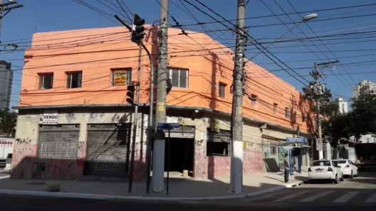 Prédio Comercial à venda, 300m² no Vila Bertioga, São Paulo