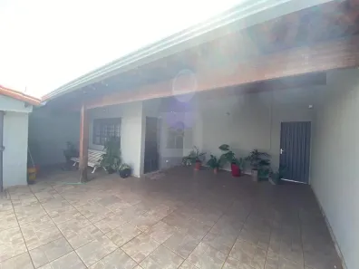 Casa com 3 Quartos à venda, 190m² no Marta Helena, Uberlândia