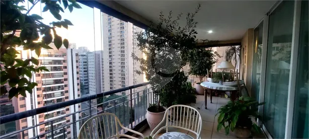 Apartamento com 3 Quartos à venda, 167m² no Brooklin Paulista, São Paulo