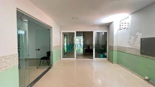 Ponto Comercial para alugar, 120m² no Zona 7, Maringá