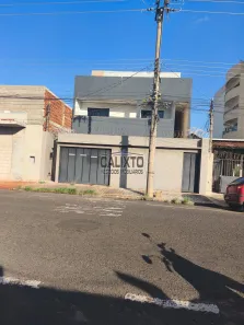 Casa com 4 Quartos à venda, 396m² no Nossa Senhora Aparecida, Uberlândia