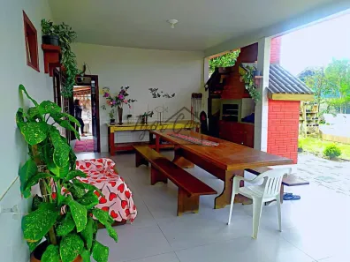 Casa com 3 Quartos à venda, 198m² no Arroio, Imbituba