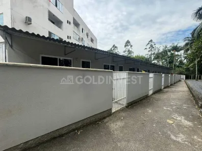 Casa com 1 Quarto para alugar, 25m² no Centro I, Brusque