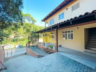 Casa com 6 Quartos à venda, 298m² no Glória, Blumenau