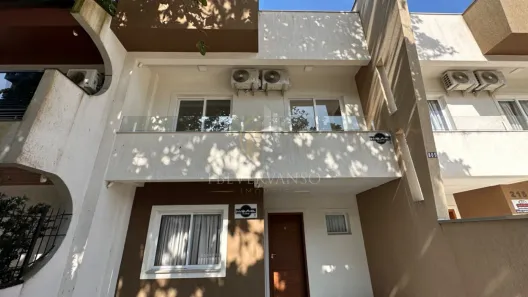 Sobrado com 3 Quartos à venda, 94m² no Guaratuba, Guaratuba