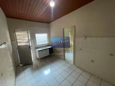 Casa com 1 Quarto para alugar, 50m² no Chácara Seis de Outubro, São Paulo