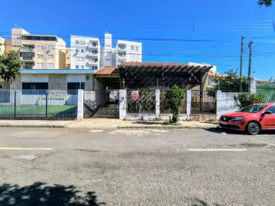 Casa com 2 Quartos à venda, 197m² no Chácaras Pietraróia, Londrina