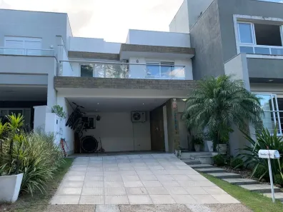 Casa de Condomínio com 3 Quartos à venda, 252m² no Vila Nova, Porto Alegre
