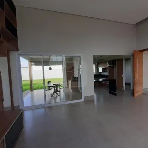 Casa de Condomínio com 3 Quartos para alugar, 220m² no Jardim Botânico, Uberlândia