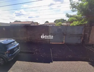 Lote/Terreno à venda, 390m² no Tibery, Uberlândia