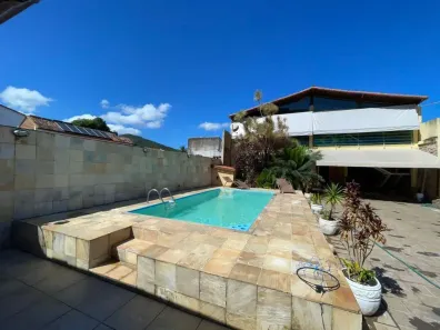 Casa com 4 Quartos à venda, 360m² no Piratininga, Niterói