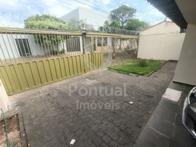 Casa com 4 Quartos para alugar, 150m² no Saraiva, Uberlândia