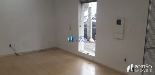 Prédio Comercial para alugar, 200m² no Vila Santo Antônio, Bauru