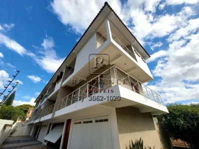 Sobrado com 3 Quartos à venda, 194m² no Nonoai, Porto Alegre