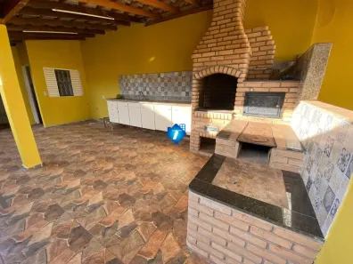Casa com 3 Quartos à venda, 128m² no Jardim Karaíba, Uberlândia