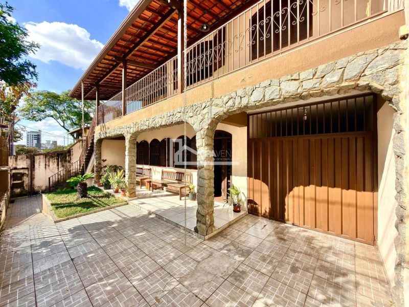 Casa com 5 quartos — Itapoã, Belo Horizonte