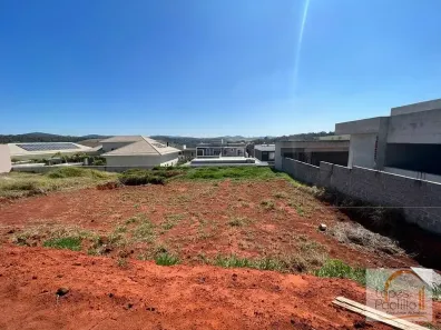Lote/Terreno à venda, 825m² no Residencial Green Village, Atibaia