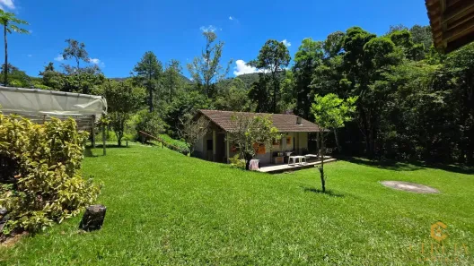 Fazenda/Sítio com 4 Quartos à venda, 125m² no Lumiar, Nova Friburgo
