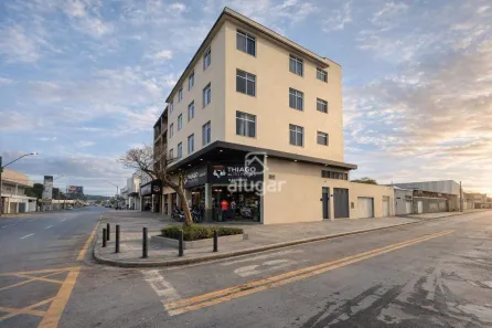 Apartamento com 3 Quartos à venda, 136m² no Alto São João, Montes Claros