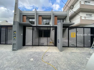 Sobrado com 3 Quartos à venda, 105m² no Costa e Silva, Joinville