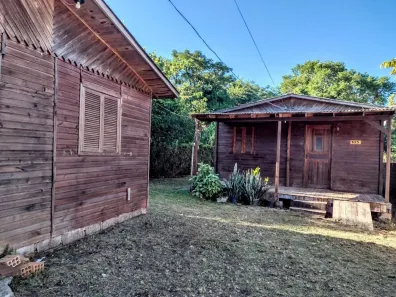 Casa com 2 Quartos à venda, 100m² no Vila Nova, Porto Alegre