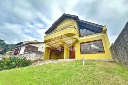 Casa com 3 Quartos à venda, 256m² no Nonoai, Porto Alegre