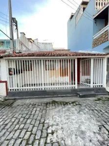 Casa com 2 Quartos à venda, 50m² no Portinho, Cabo Frio