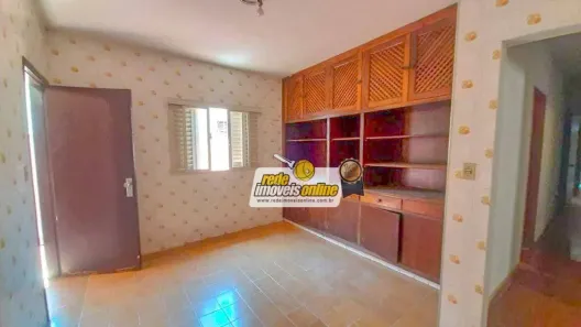 Casa com 3 Quartos à venda, 249m² no Vila Maria Helena, Uberaba