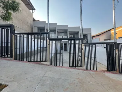 Casa com 2 Quartos à venda, 66m² no Jardim Guanabara, Belo Horizonte