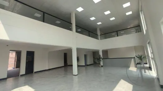 Prédio Comercial para alugar, 600m² no Jardim Emília, Sorocaba