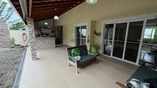 Casa de Condomínio com 4 Quartos à venda, 135m² no Loteamento Villa Branca, Jacareí