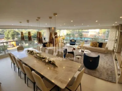 Casa com 3 Quartos à venda, 291m² no Moema, São Paulo