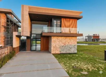 Casa de Condomínio com 4 Quartos à venda, 250m² no , Xangri-Lá