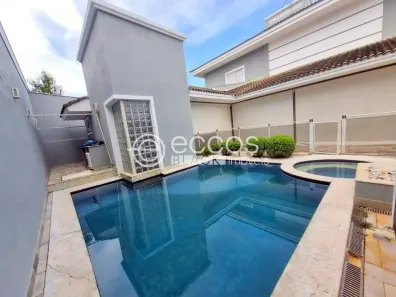 Casa de Condomínio com 4 Quartos à venda, 440m² no Jardim das Palmeiras, Uberlândia