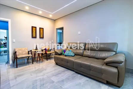 Casa com 3 Quartos à venda, 170m² no Sagrada Família, Belo Horizonte