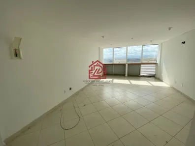 Sala Comercial para alugar, 29m² no Imbetiba, Macaé