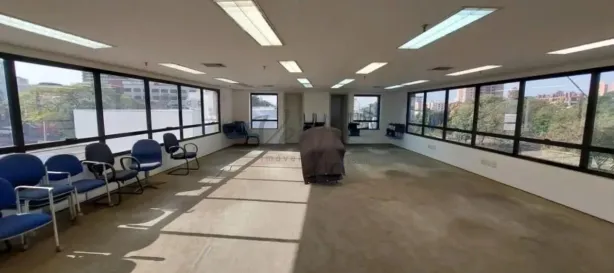 Ponto Comercial para alugar, 226m² no Cambuí, Campinas