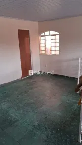 Casa com 3 Quartos à venda, 250m² no Sagrada Família, Montes Claros