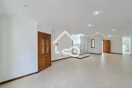 Casa com 4 Quartos para alugar, 280m² no Nova Petrópolis, São Bernardo do Campo