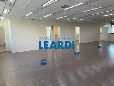Sala Comercial para alugar, 202m² no Bela Vista, São Paulo