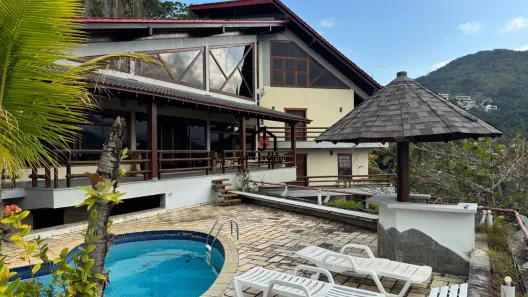 Casa com 5 Quartos à venda, 820m² no Toninhas, Ubatuba
