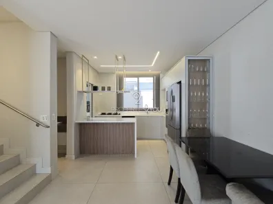 Casa de Condomínio com 3 Quartos à venda, 207m² no Vista Alegre, Curitiba