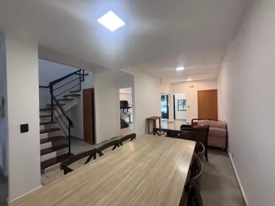 Sobrado com 3 Quartos à venda, 160m² no Alto Alegre, Cascavel
