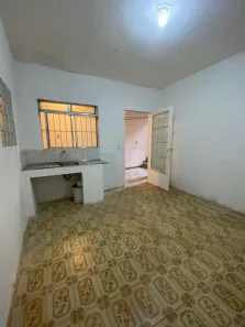 Casa com 1 Quarto para alugar, 15m² no Vila Dalva, São Paulo