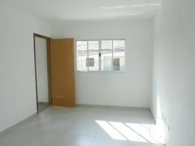 Casa com 1 Quarto para alugar, 45m² no Jardim Guanca, São Paulo
