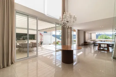 Sobrado com 3 Quartos para alugar, 350m² no Cidade Tamboré, Santana de Parnaíba